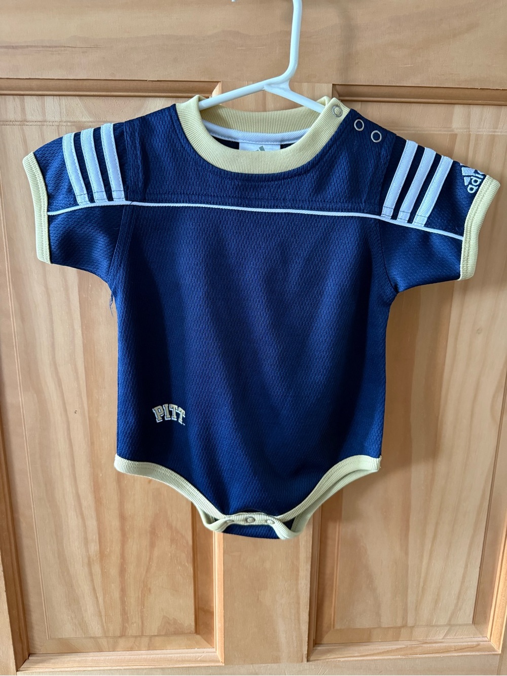 Like New, Pittsburgh Panthers (Pitt) Onesie Size 6/9 Months